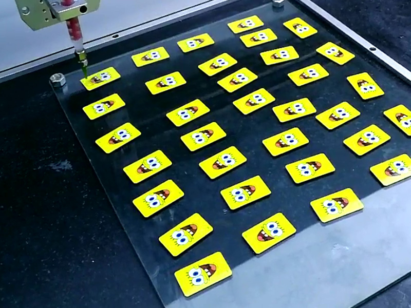 智能卡水晶膠視覺點膠機視頻